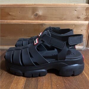Women’s hunter sandals black size 9 brand new